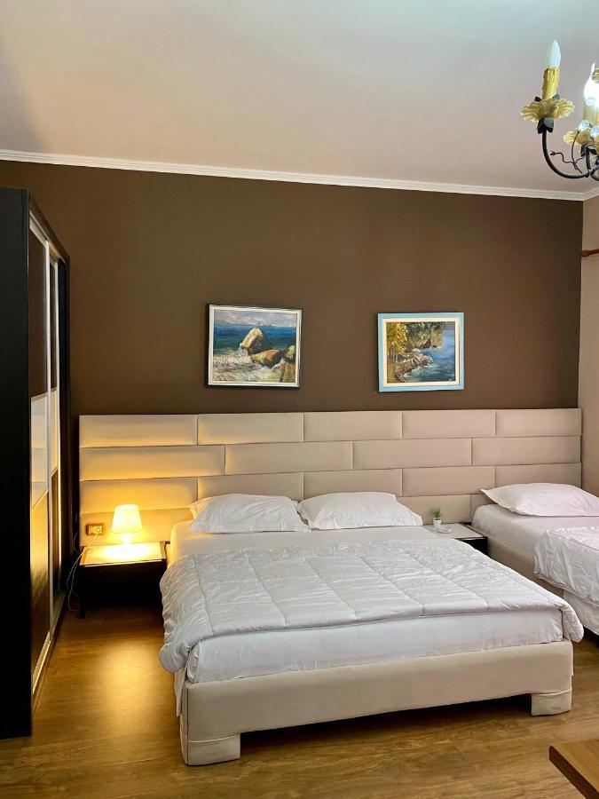 Hotel Bojko Vlorë エクステリア 写真