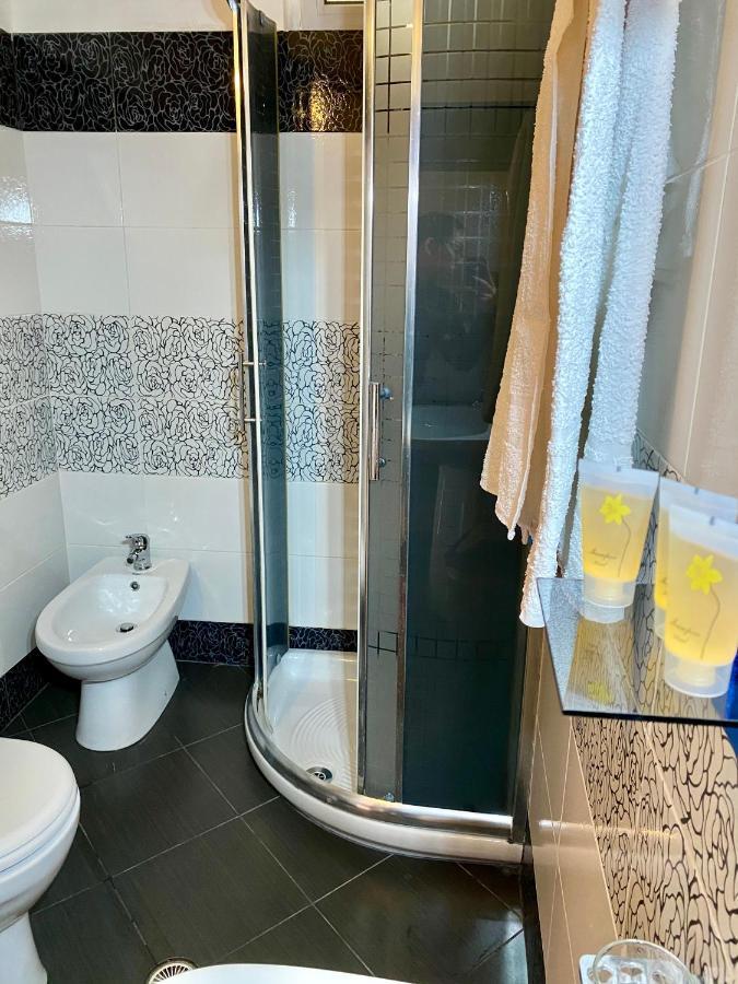Hotel Bojko Vlorë エクステリア 写真