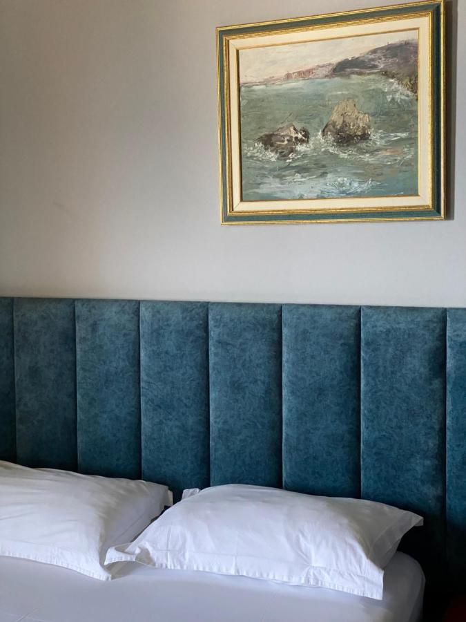 Hotel Bojko Vlorë エクステリア 写真