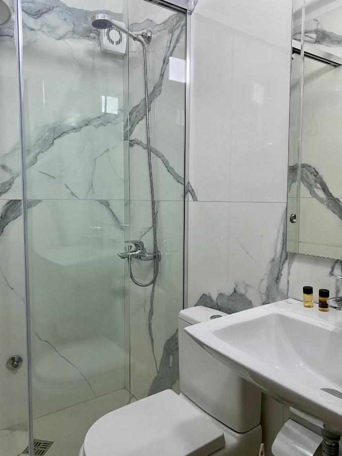 Hotel Bojko Vlorë エクステリア 写真