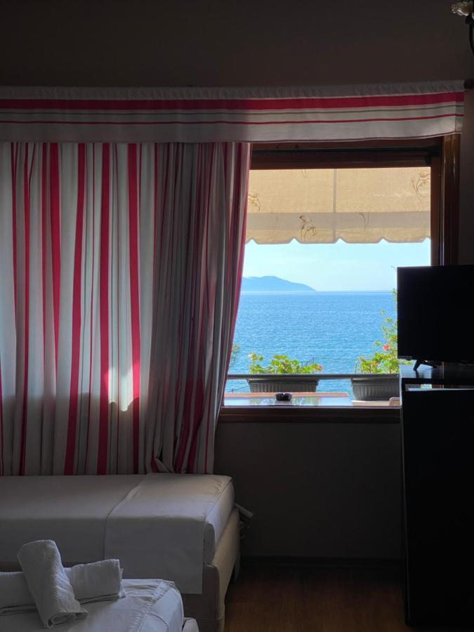Hotel Bojko Vlorë エクステリア 写真