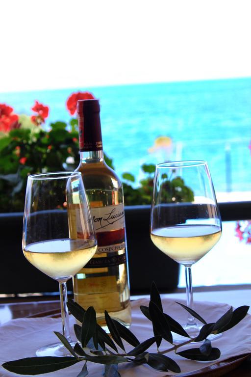 Hotel Bojko Vlorë エクステリア 写真
