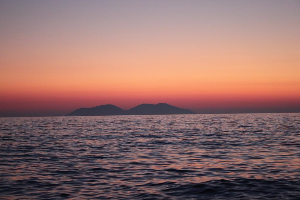 Hotel Bojko Vlorë エクステリア 写真